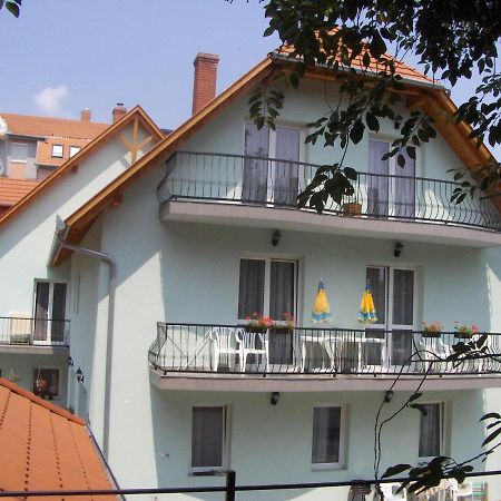 Zsanett Appartement Hévíz Exterior foto
