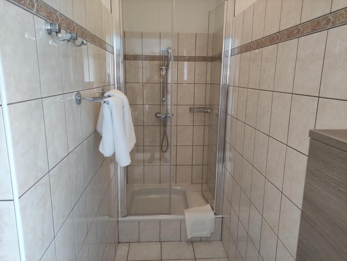 Zsanett Appartement Hévíz Exterior foto