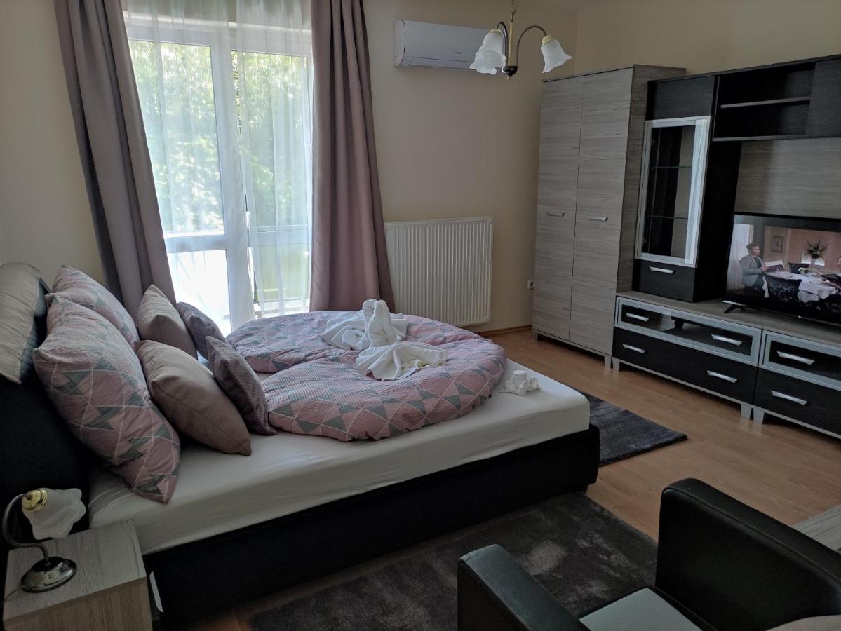 Zsanett Appartement Hévíz Exterior foto