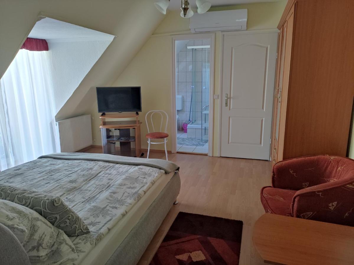 Zsanett Appartement Hévíz Exterior foto
