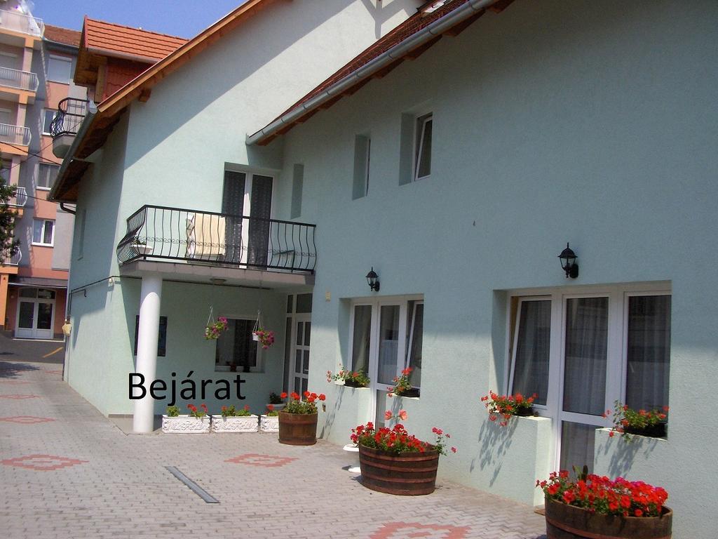 Zsanett Appartement Hévíz Exterior foto